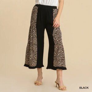 Umgee Linen Blend Wide Leg Pants Size 2XL Black Animal Print Art to Wear Boho